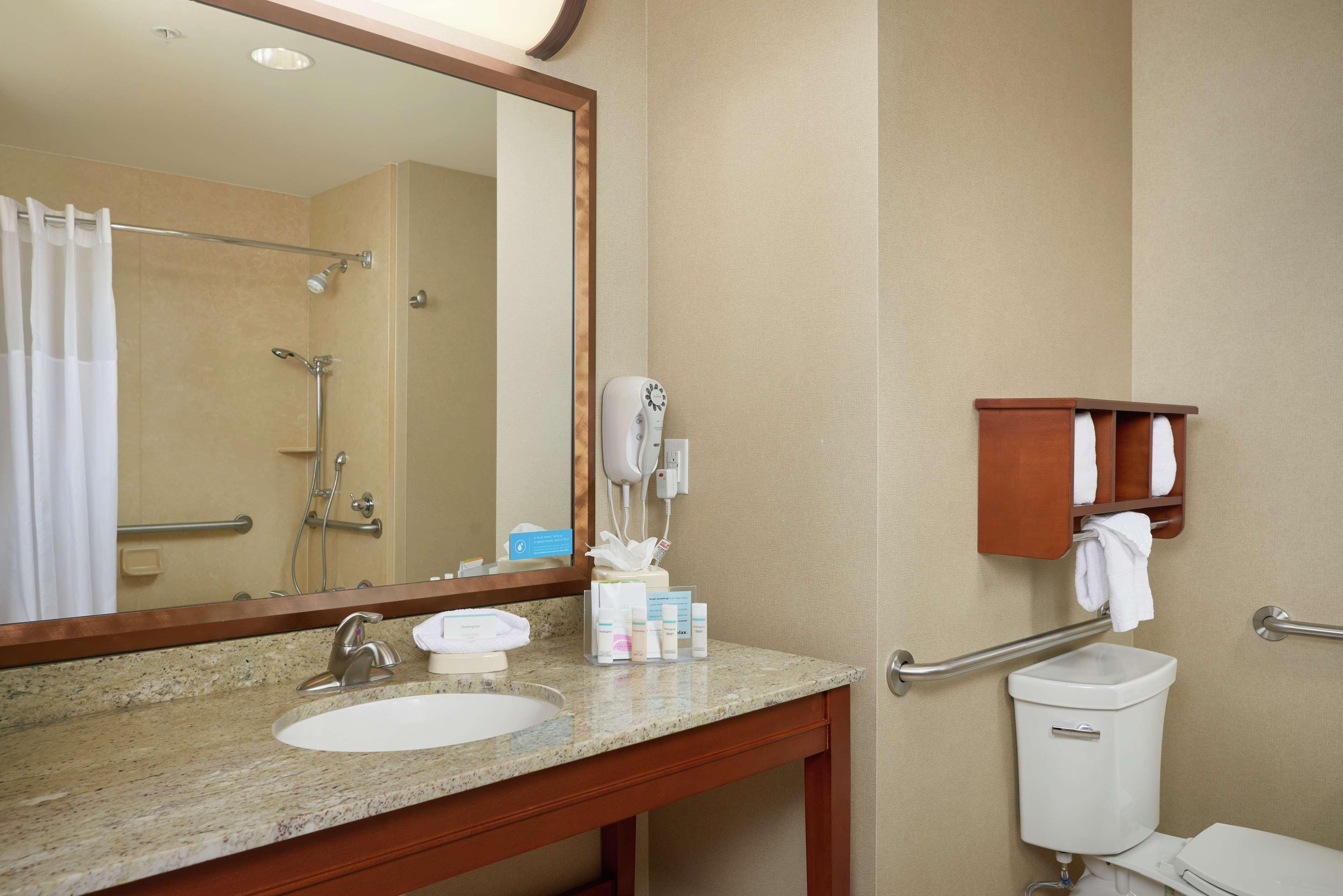 Hampton Inn And Suites Salem Ngoại thất bức ảnh