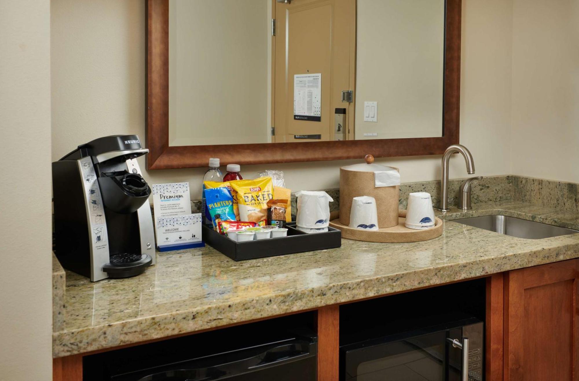 Hampton Inn And Suites Salem Ngoại thất bức ảnh